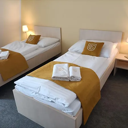 Eminent Hotel